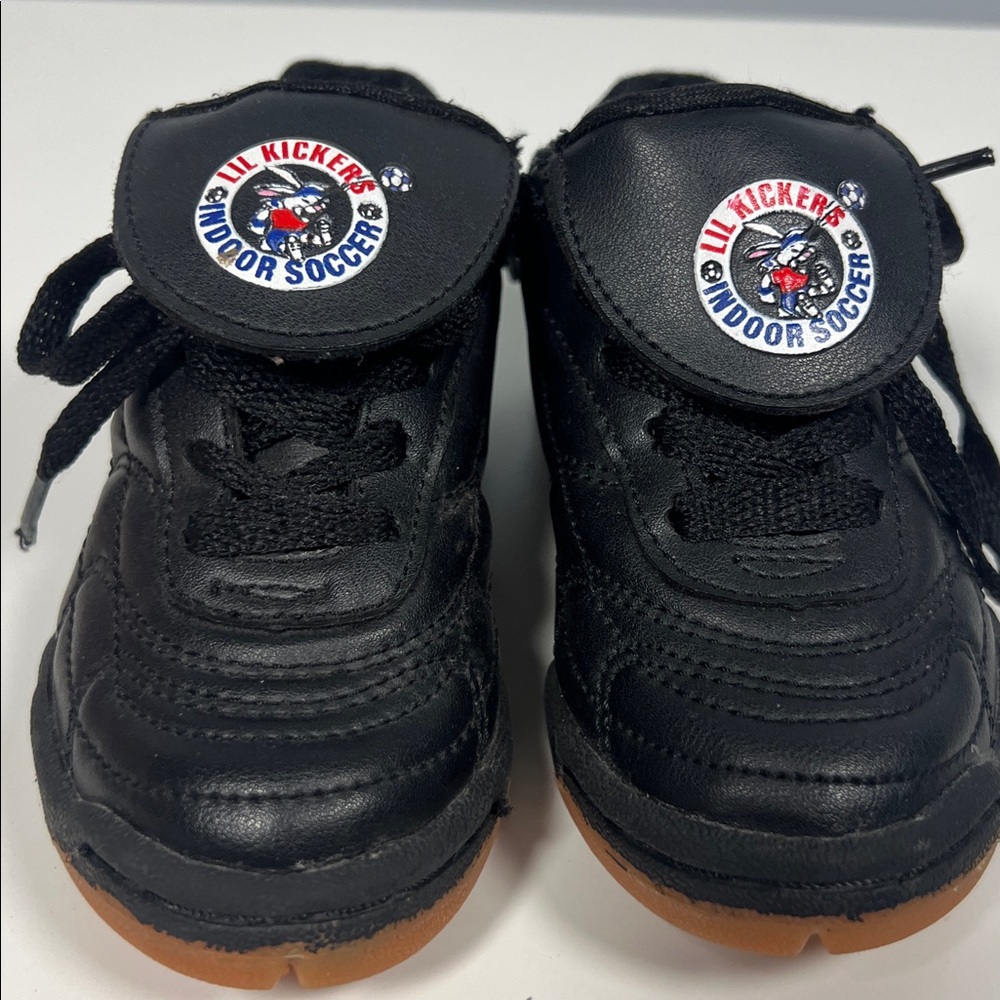 Lil Kickers Indoor Soccer Kids Black Turf Shoes SneakersToddler Boy Size 7 - Picture 2 of 9